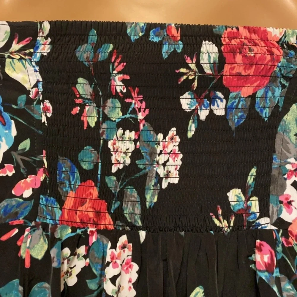 Express Strapless Dress with Floral Print - Picture 6 of 12